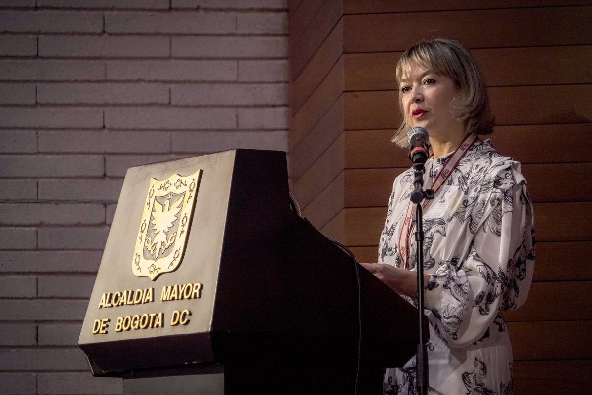 planeacionbog's tweet photo. "Bogotá no se piensa sola. Los RegioLab son liderazgo colaborativo desde la ciudad que construye región", @PaolaGómez, jefe de la Oficina de Integración Regional, en la apertura del #CuartoEncuentroRegioLab https://t.co/k9MJdzLJXZ