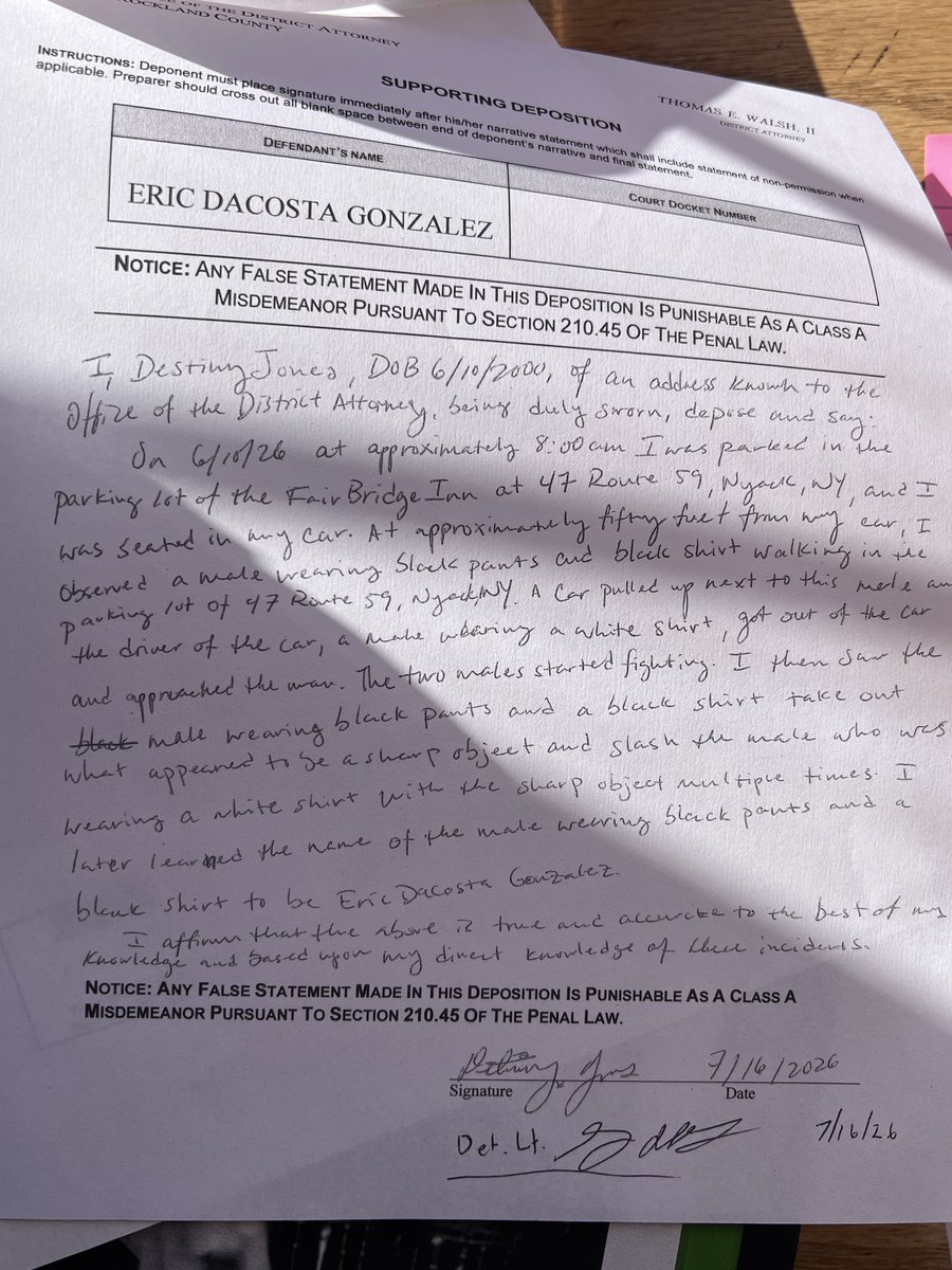 dericdgonzalez's tweet photo. Who d F is DESTING JONES DETECTIVE 7/16/26 6/10/2020 .@Sinaloa_leaks .@SinaSinFiltro .@MarcosBedoya .@Ismaelimperial .@mayitogordo3 .@mgordoo https://t.co/pDD97zibDV