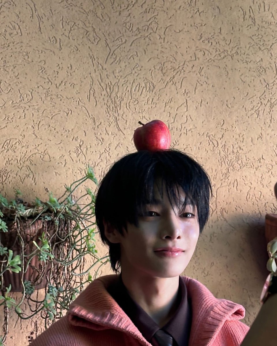 Baby_bread_28's tweet photo. 240924 정인이 인스타

가을 남자🍂🤎
핑크 보이🍎💗 https://t.co/LXgEsFcBcu