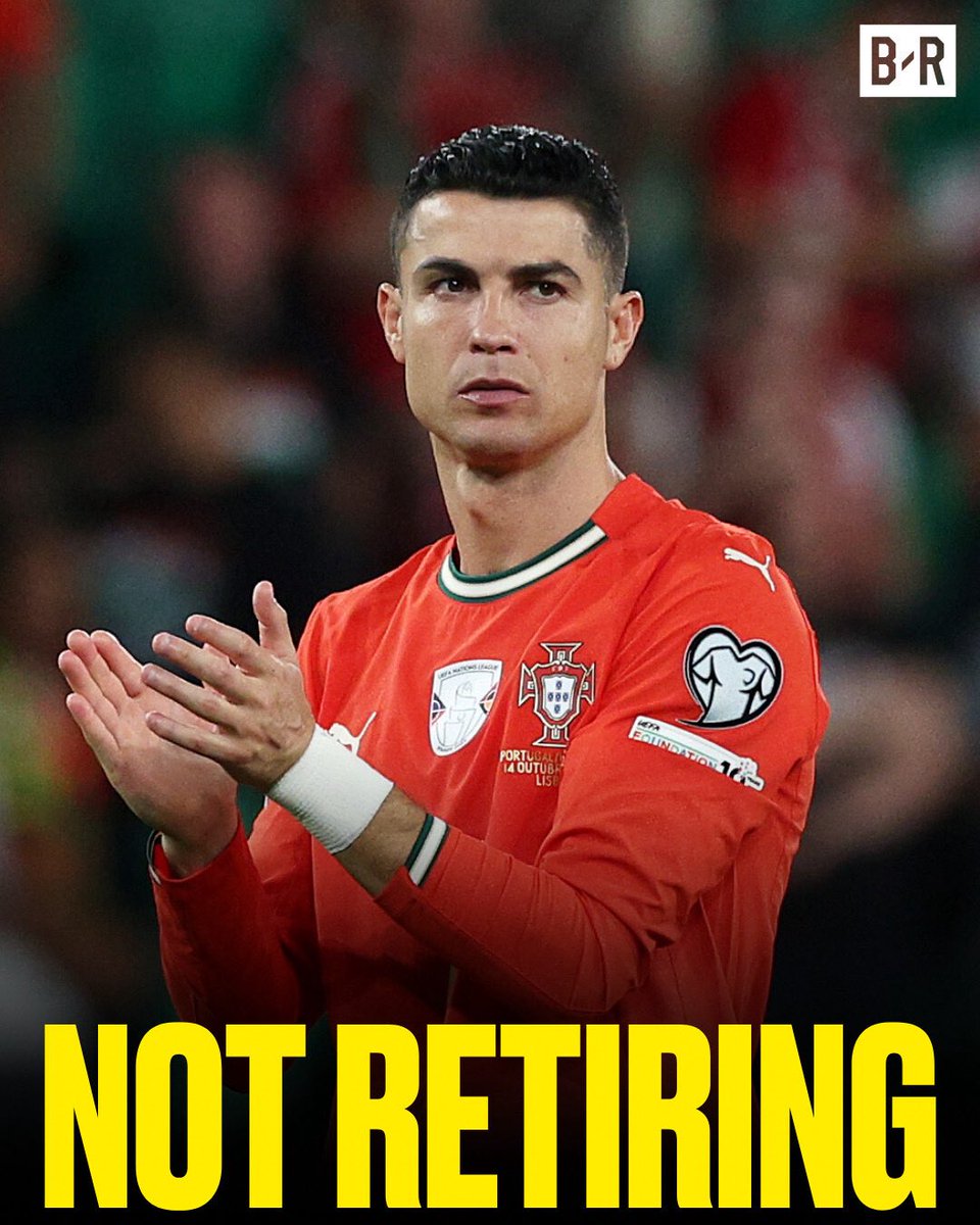 BleacherReport's tweet photo. Cristiano Ronaldo will continue to play for Portugal after considering retirement from international football following the World Cup 🚨

Ronaldo believes he can help the national team "reach what they want," and will finish playing when he feels like he's "not doing anything here" 🙌

(h/t @BeanymanSports)