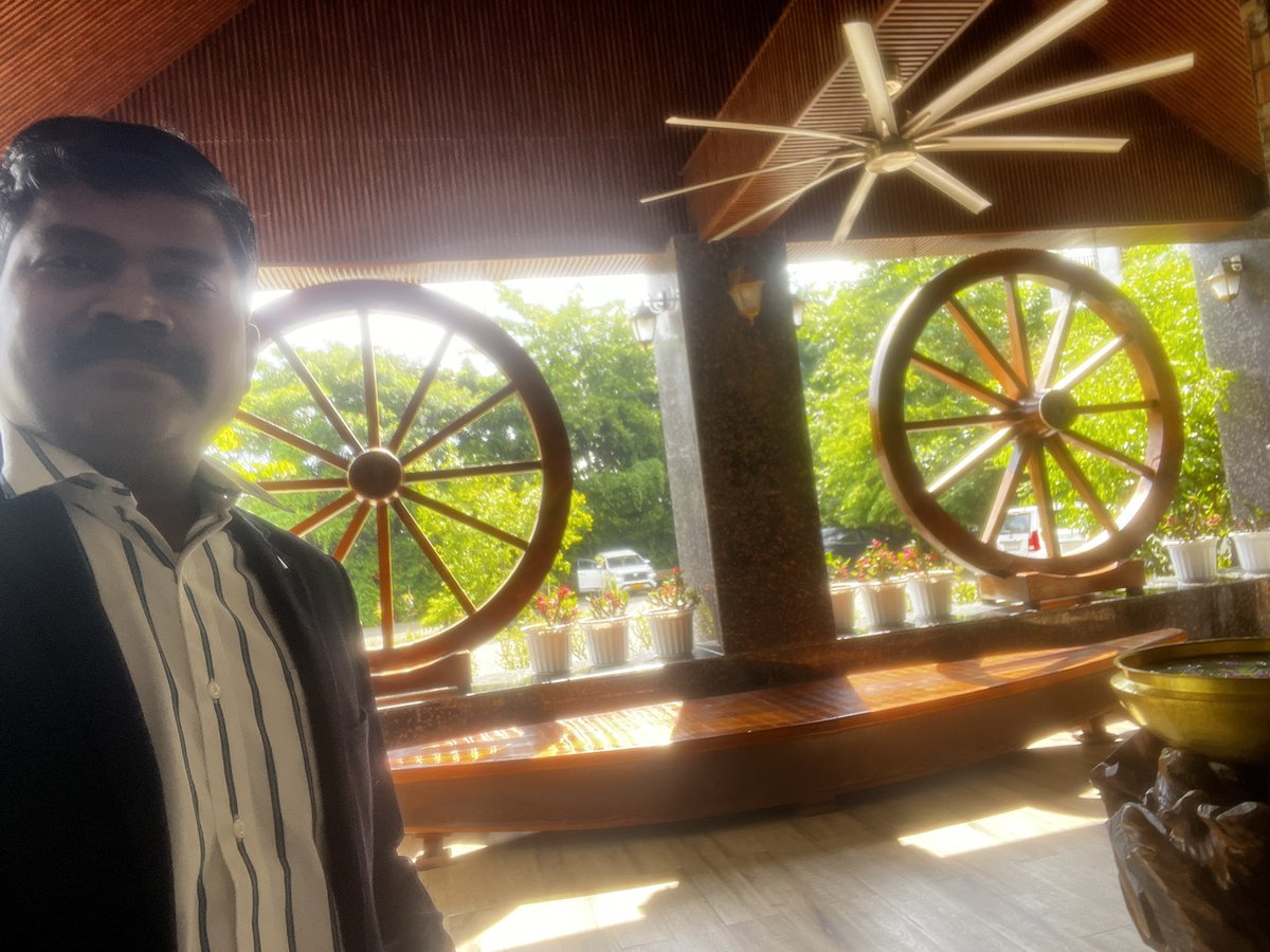 Lubdubbz's tweet photo. @BorgosDhansiri in #Golaghat https://t.co/9ihX5R5gh6