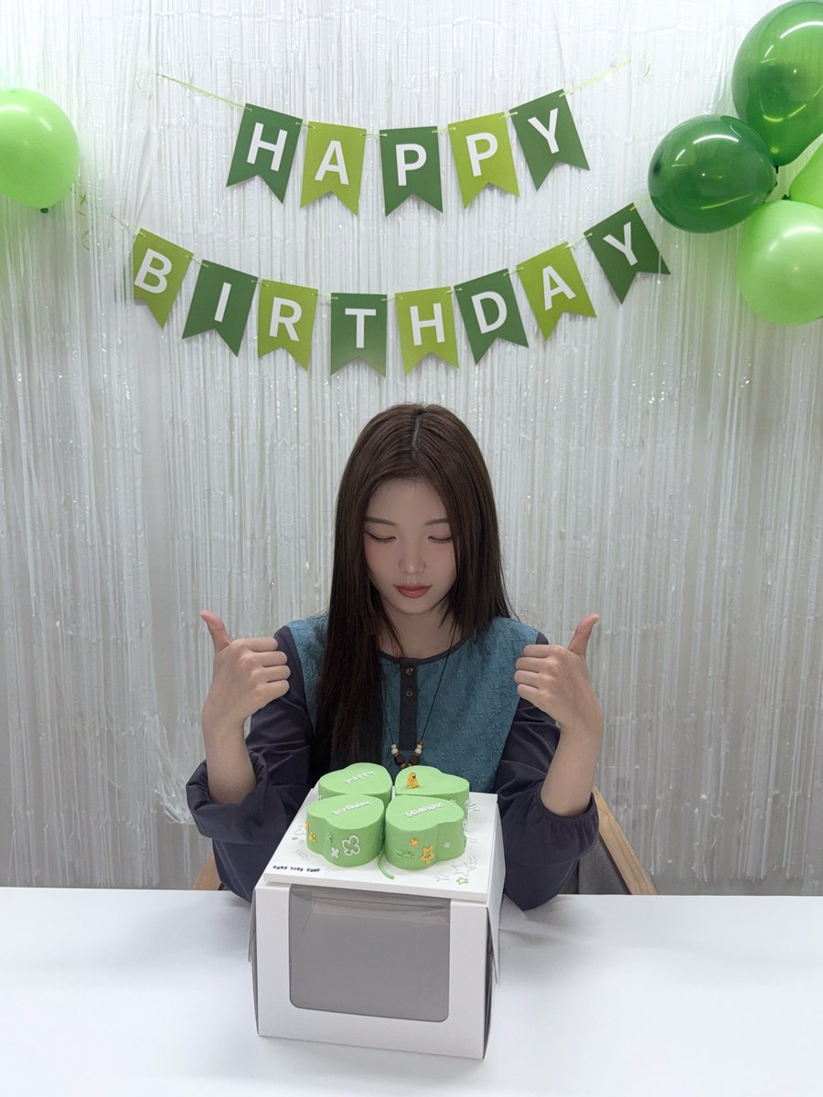 sa2m2nam3's tweet photo. [#SMNote] #HAPPY_SEUNGJOO_DAY

사랑하는 로미이이 🩵🩵🩵
오느른 9월 24일!!! 세마넴 막내 저 슨주의 생일이었습니다아!!! >_< ♡♡ 
사실 어제까지도 정말 실감이 안 났는데
로미께서 많이 축하해주신 덕분에 이번 생일도 정말 행복하고 감사하게 보낼 수 있었어요!! 🥹
정말… 언제나 생각했지만 오늘 다시, 나는 로미 없이 못 산다아!!! 라고 생각했습니다아 ㅎㅎ
로미이!!!! 진짜 너무너무 감사합니다 😭😭
저의 상징 클로버!! 🍀처럼 로미에게 펼쳐지는 나날들이 행운으로 가득했으면 좋겠어요!!
언제나 너무너무 감사드리고 앞으로도 더 열심히 해서 로미랑 더 많이 만나고 함께할 수 있게!!! 노력하겠습니당!!!! 😆💕💕
로미 정말 정말 너무 감사드리고.. 사랑해용!!!!!!!! 💚💚☺️🩷

#승주 #SEUNGJOO #スンジュ 
#SAYMYNAME #세이마이네임 #SMN #セマネ