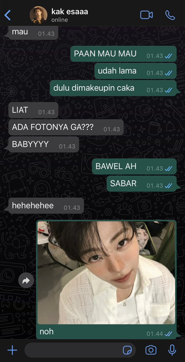 issyaturne's tweet photo. nomin one tweet au
—edisi mahesa pertama kali liat foto gama pakai makeup https://t.co/DwQiyGZjpx