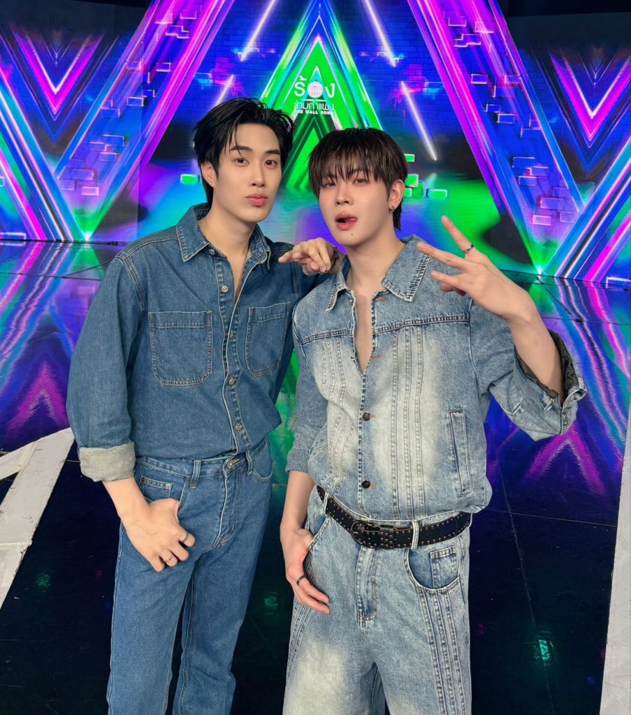 rainytfo13's tweet photo. เสื้อน้องบี๋กระดุมเริ่มที่ยะลารึเปล่าลูก

TFO BOWKY WALL SONG
#ตฟวพี่โบกี้ร้องข้ามกำแพง https://t.co/iNnup34Pra