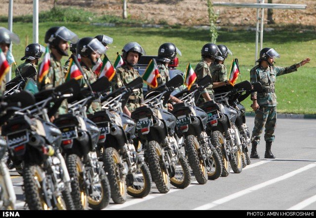 NajafiF34778's tweet photo. #رزمایش_40هزار_موتورسوار_جانفدا ما مردم جانفدای  ایران ، آمادۀ تجدید میثاق با رهبر شهید و بیعت با مقام معظم رهبری و وفادار به آرمانهای انقلاب اسلامی خواهیم بود https://t.co/H4aSZl5MNe