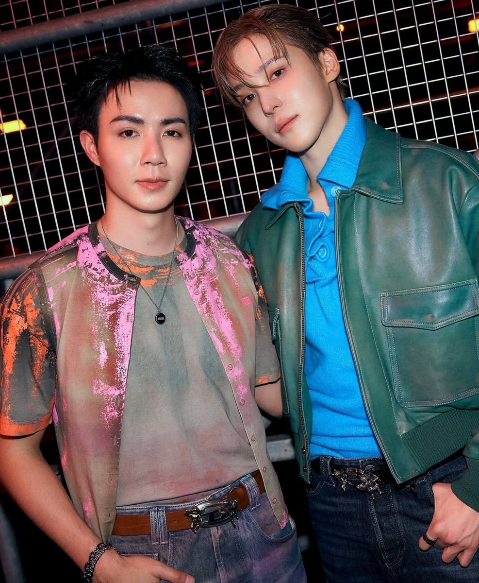 FashionistD's tweet photo. New fashion duo unlocked:
DIESEL ambassoders #YUNHO and #ZeePeruk https://t.co/jTsxnurNZr
