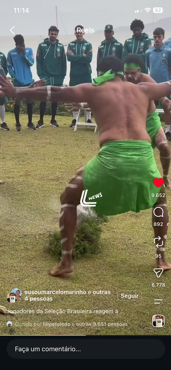 CJlovesSZA's tweet photo. ai q se foda esses caras msm. os mlks RIDÍCULOS sem maturidade NENHUMA, desrespeitando uma cultura linda, dando risada como se fosse meninos de 5 anos. achei isso mto feio da parte deles, eu especialmente me ofendo por ser metade australiana https://t.co/cgY81QCdfD