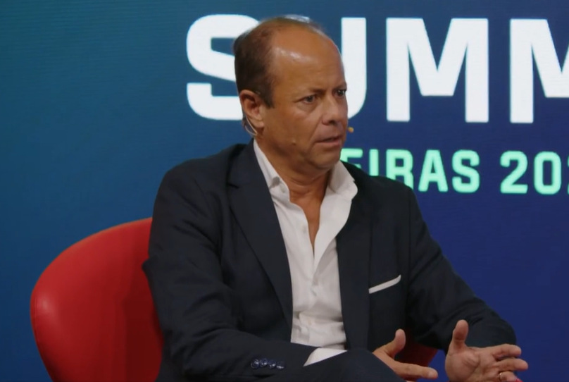 CabineSport's tweet photo. CEO da Sporttv arrasador contra a pirataria: "Geração de criminosos, que acha que roubar no digital é normal. Os nossos filhos estão a crescer nesta geração. A tutela, os reguladores e as autoridades aparentemente estão sem fazer nada ou a fazer pouco", diz Nuno Ferreira Pires. https://t.co/pYTWfmRxqK