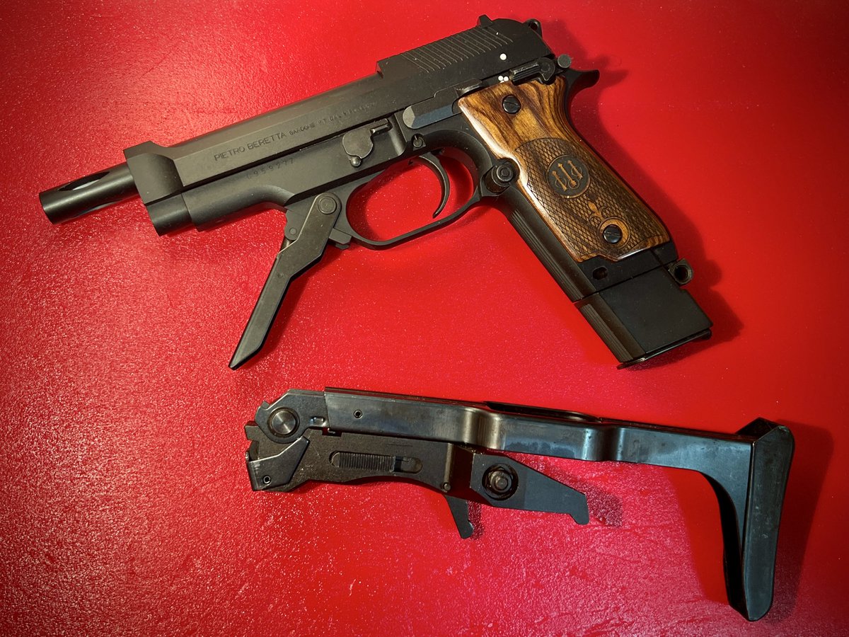 Joker09127's tweet photo. その後のモデルガンの進歩は
ヘビーウエイト、フィニッシュの
多様化等、驚くべきレベルですね…🤡 https://t.co/IjhhcqupMM