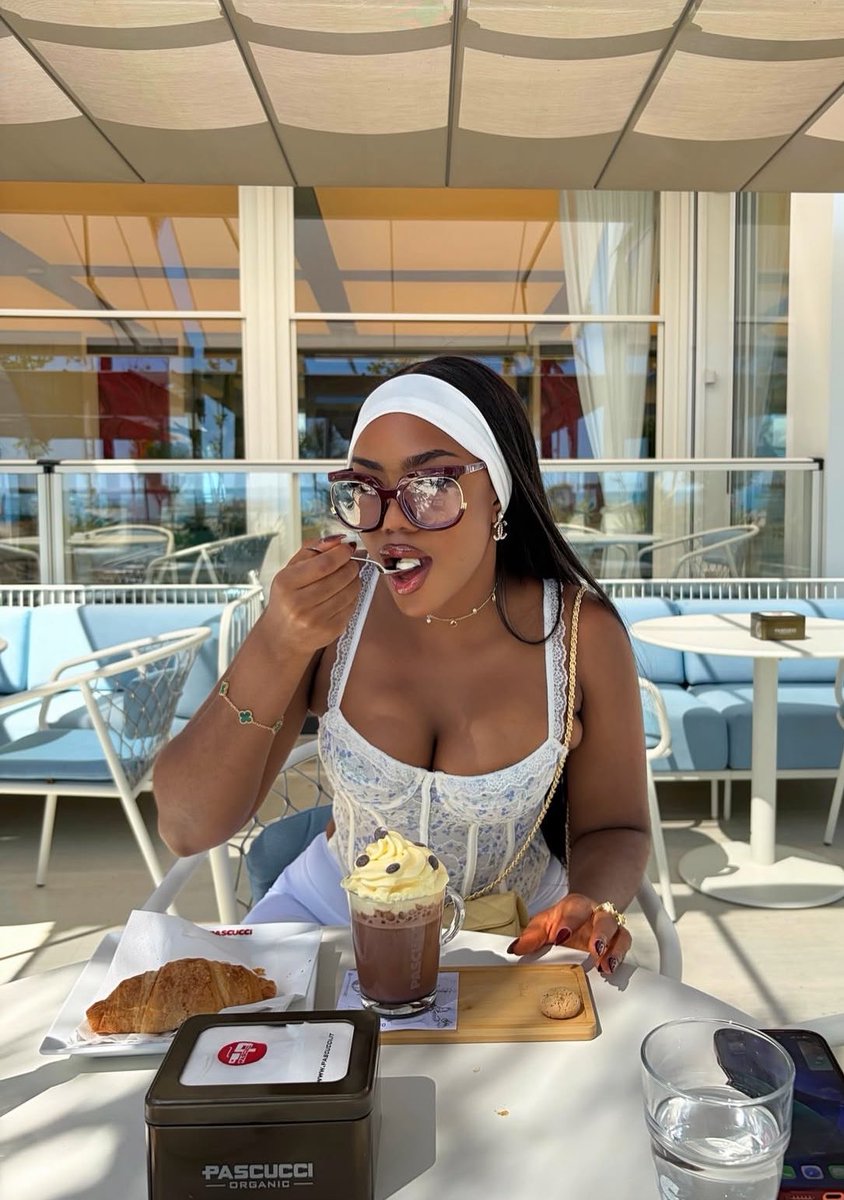 Nova_herself's tweet photo. Media update https://t.co/IRzKVTqkmT