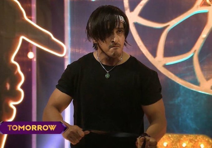 Sfatima__5's tweet photo. #QaziTouqeer  #UditiSingh

Besties came ,served facecards,made that ugly nepo kid seethe in jealousy and left 

#BiggBoss20 https://t.co/HnXINNlxrw