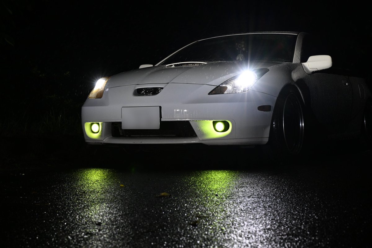 cyberrex_uma's tweet photo. 痛車の夜間展示というのは私も初めてのことなので、友達の車でどんなふうに撮れるのかを確認してみました！
かわまちオープンパークは光源がもっとあるので、これよりもっと明るく写るはずです。 https://t.co/5GWxsCAA18