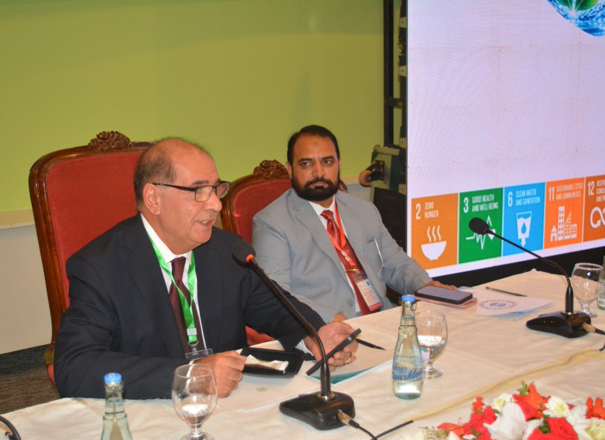 COMSATS_en's tweet photo. Technical Session 1 of the #ANSO – #COMSATS Conference explored the transformative role of AI, citizen science & digital technologies in advancing water safety & sustainable groundwater governance. Chaired by Prof. Mohamed Saleem Elfleet (Saudi Arabia 🇸🇦) with Prof. Toqeer Ahmed (Pakistan 🇵🇰) as Co-Chair, the session featured insightful presentations by Prof. Miklas Scholz (Germany 🇩🇪), Mr. Adnan Faisal (Pakistan 🇵🇰), Dr. Muhammad Ashraf (Pakistan 🇵🇰), Prof. Muhammad Shoaib (Pakistan 🇵🇰) & Prof. Philippe De Maeyer (Belgium 🇧🇪)
Discussions covered AI-based prediction of constructed treatment wetland performance, groundwater intelligence & regulatory water accounting, digital twins for sustainable groundwater governance & AI-powered rainfall prediction in the Upper Indus Basin, highlighting innovative pathways from data & observation to informed action.