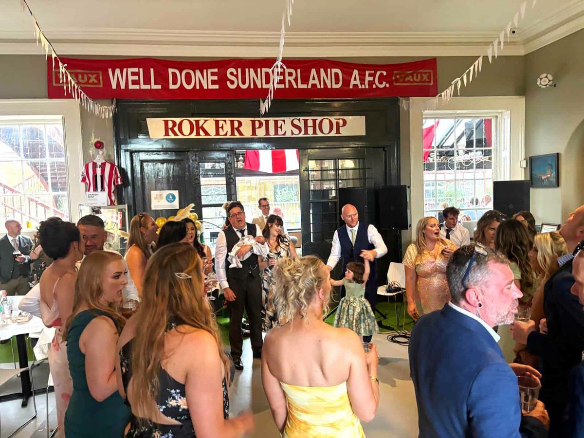 FansMuseum's tweet photo. 🎉 HOST YOUR EVENT AT THE FANS MUSEUM! ⚽

From just £299 + VAT, hire the entire Fans Museum for your party, celebration, reunion or corporate event!

🍹 Staffed bar
🚗 Free on-site parking
🏆 Unique football memorabilia setting

👉 https://t.co/uzSFBNe2NB https://t.co/B8y3zac1YJ