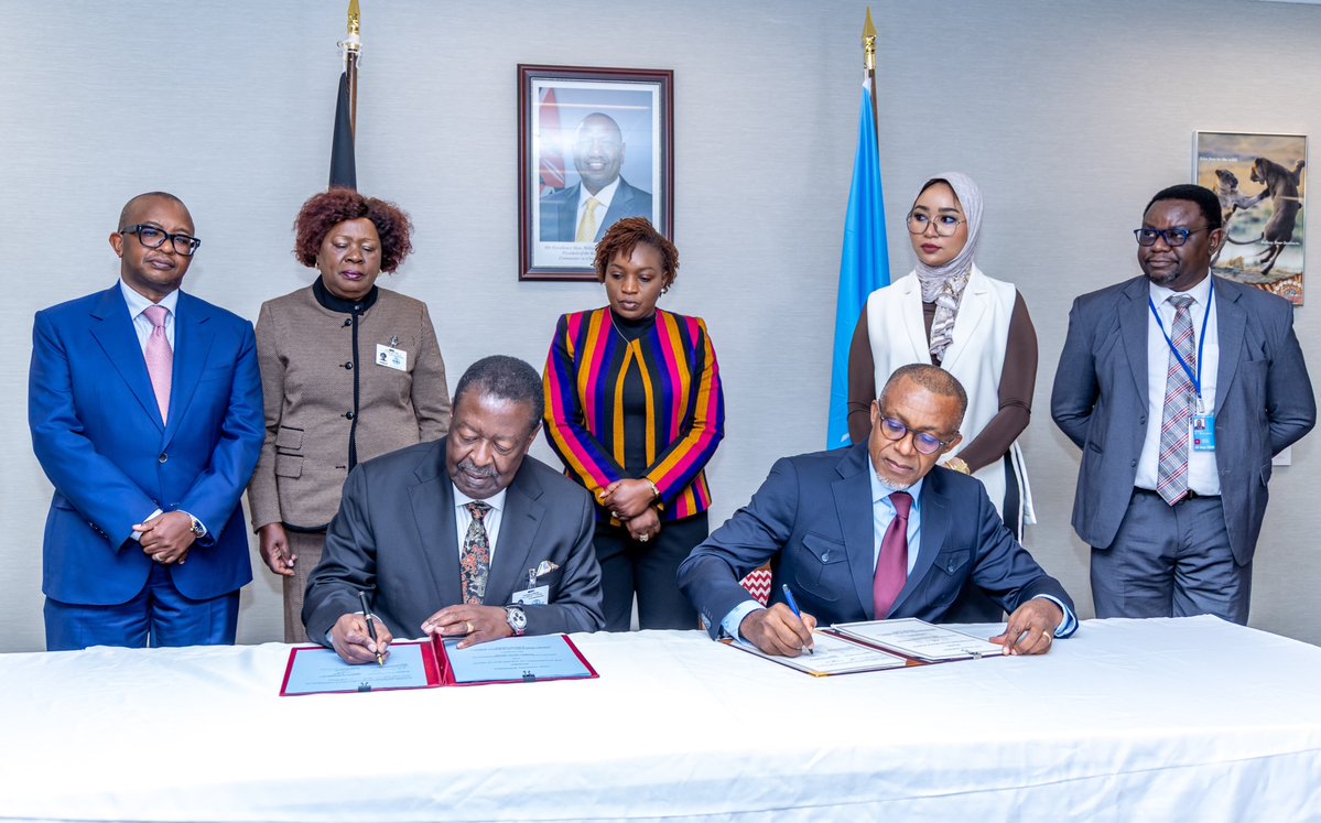 UCLGAfrica's tweet photo. 📍New York | A major milestone for UCLG Africa!
We proudly signed the Host Country Agreement for our East Africa Regional Office (EARO) at Kenya's Permanent Mission to the UN. The agreement was signed by H.E. Dr. @MusaliaMudavadi &amp; Mr. François Menguelé. 
#UCLGAfrica #Kenya #EARO https://t.co/iSEjOrSlkZ