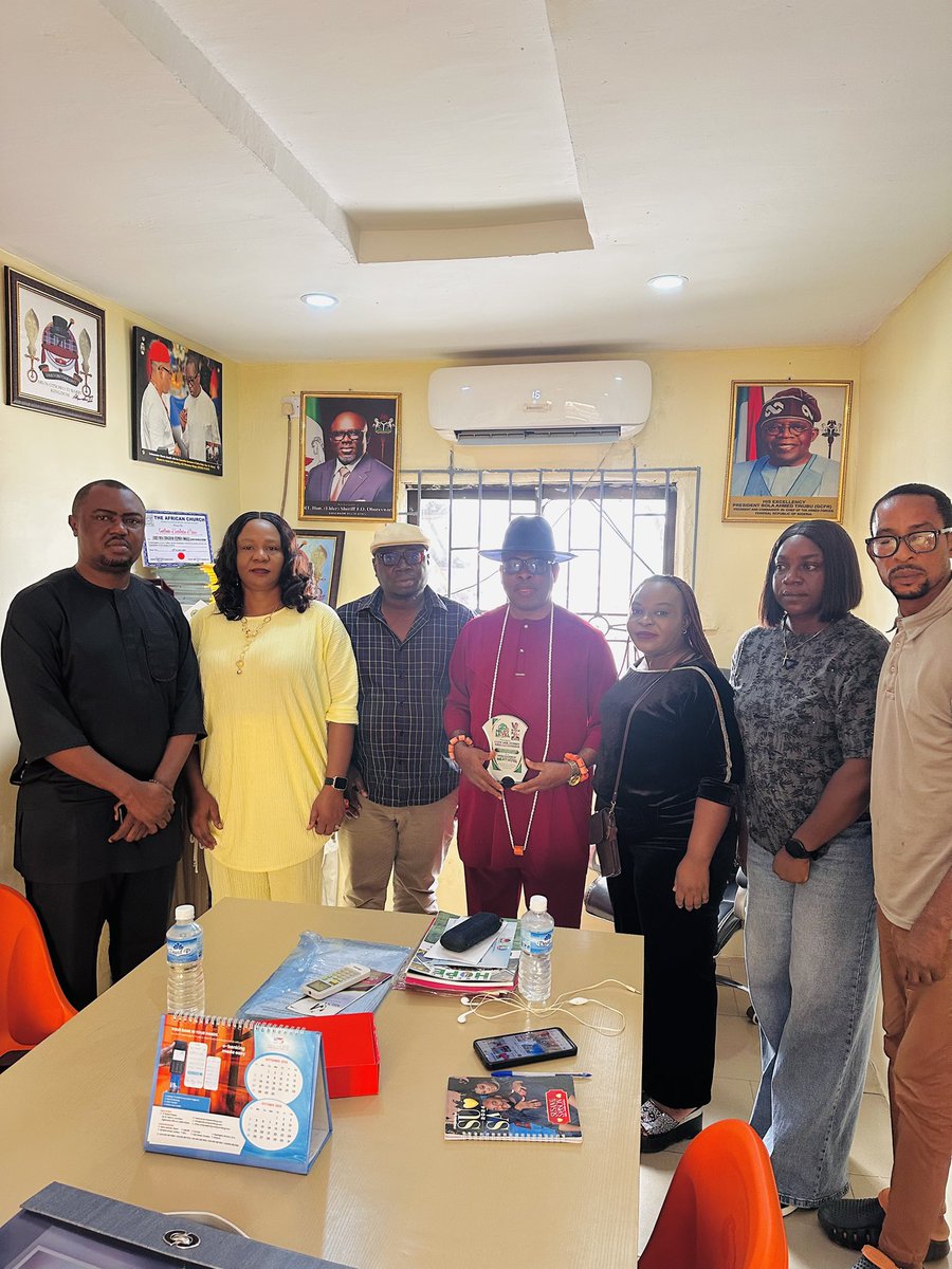 Chiefamaliliste's tweet photo. This recognition is a testament to my hard work, loyalty and service. Chief Amb. Amalili Stephen Chinedum, I wish PBAT success in the Next Level MOVEMENT . https://t.co/E7cYqmpGem