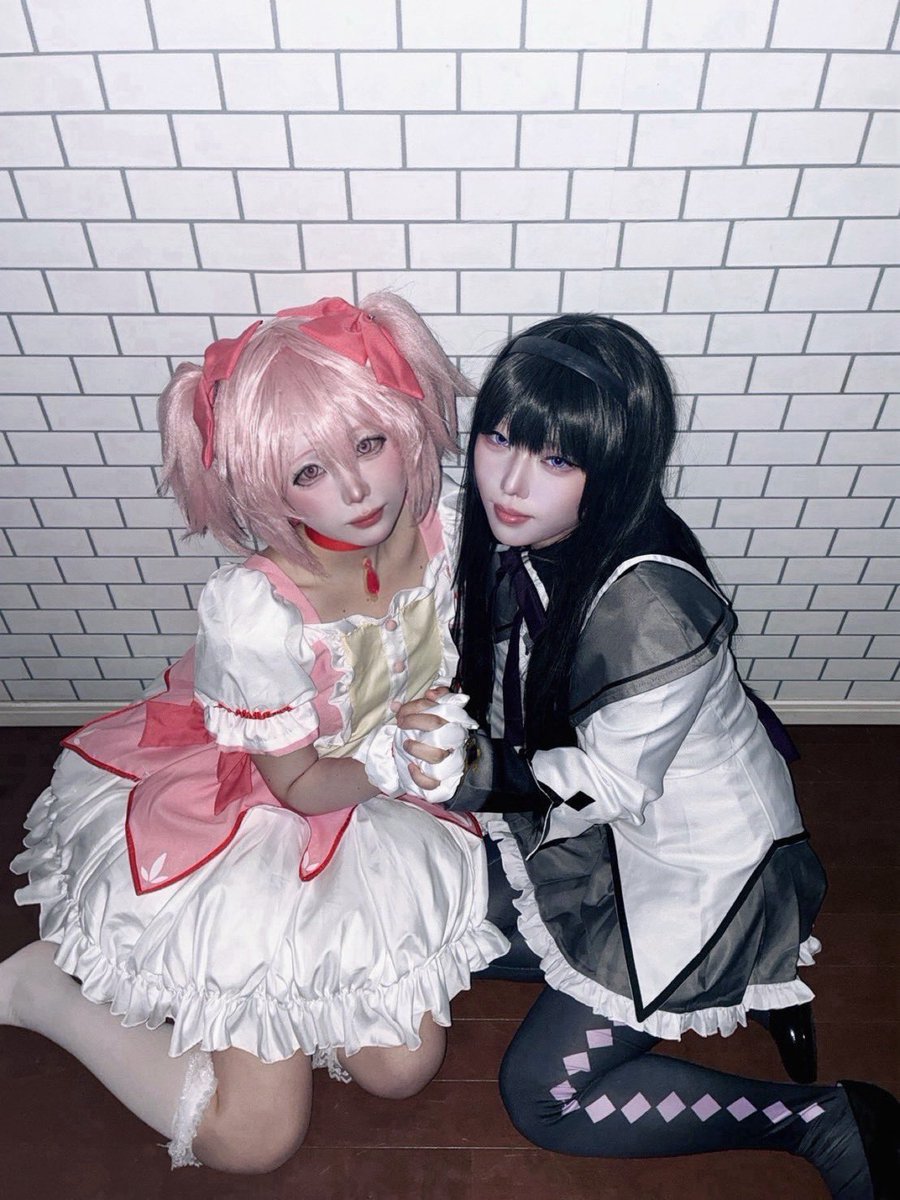 kiwameteru08's tweet photo. 魔法少女まどか⭐︎マギカcos

🩷@D0TAnbaa 
📷@kasa_en511 
#まどマギ #暁美ほむら #鹿目まどか
#コスプレ https://t.co/KjX8JeWEbA