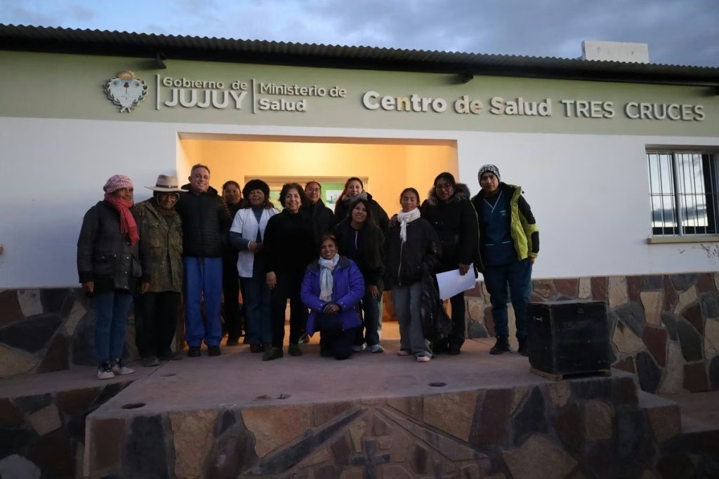 PDV_jujuy's tweet photo. La gira médica brindó numerosos servicios de Salud en Tres Cruces https://t.co/3MVn4Ilg7j vía @https://twitter.com/PDV_jujuy https://t.co/JesNTZG40m