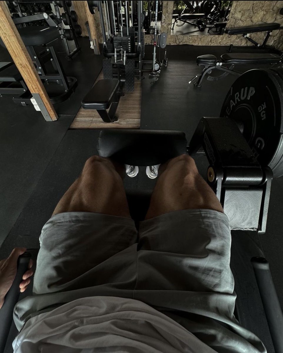 GntlemansGeek's tweet photo. You don’t need to destroy yourself in the gym. Train hard. Recover harder. https://t.co/SpETgT9UQU