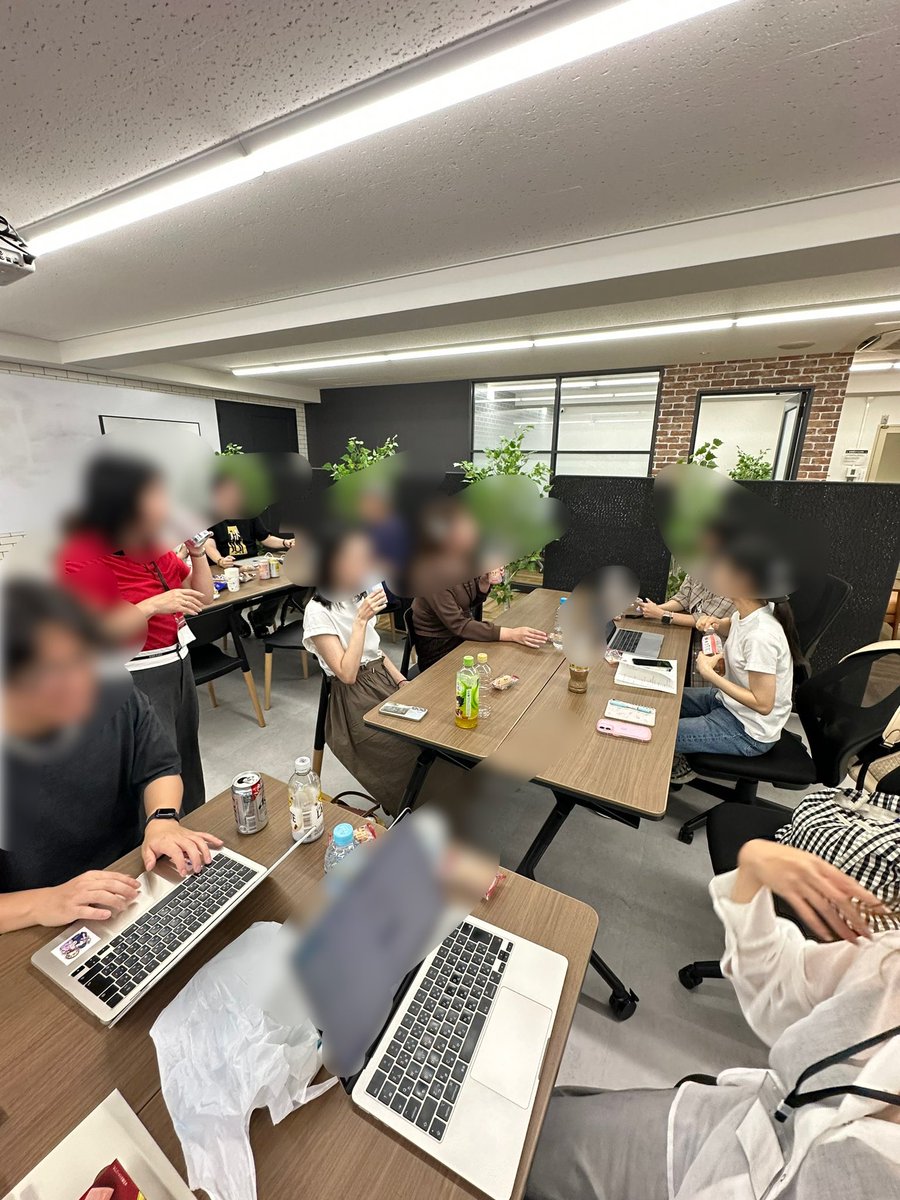 seinu_note's tweet photo. そしてそして！焼肉、実積者対談撮影のあとは！
せいぬスクール大阪オフ会！🐙

AIを駆使してたった2時間で一撃800リストとか取れちゃった極意を解説してきました！

朝6時起きで大阪に向かい、昼前に焼肉、午後は対談の撮影、オフ会での勉強会&交流会、居酒屋にてひとりひとり相談乗り、最終の新幹線で東京に帰る😮‍💨

…というハードで長かったけど良い1日だった。

せいぬスクール生は他のスクールとか入っててうまくいかずうちにたどり着いた人も多いから聞くけど、オフ会一生開かれないスクールもこの世には多いみたいなんだよね。

せいぬスクールは月1でオフ会やって相談乗ってる。そんなとこたぶん5%もない。

やってる側だからわかるけど、ここまでやるの大変だもんね。そりゃ普通やらないw

でもだからこそ価値がある。

毎月オフ会やって悩みを吸い上げて直接相談に乗って、講座や教材に反映していき、成果を出してもらったらご褒美もある。

スクール生に大量の成果を出してもらうために、やれることやり抜きます💪

参加してくれたみなさん、ありがとうございました〜！！