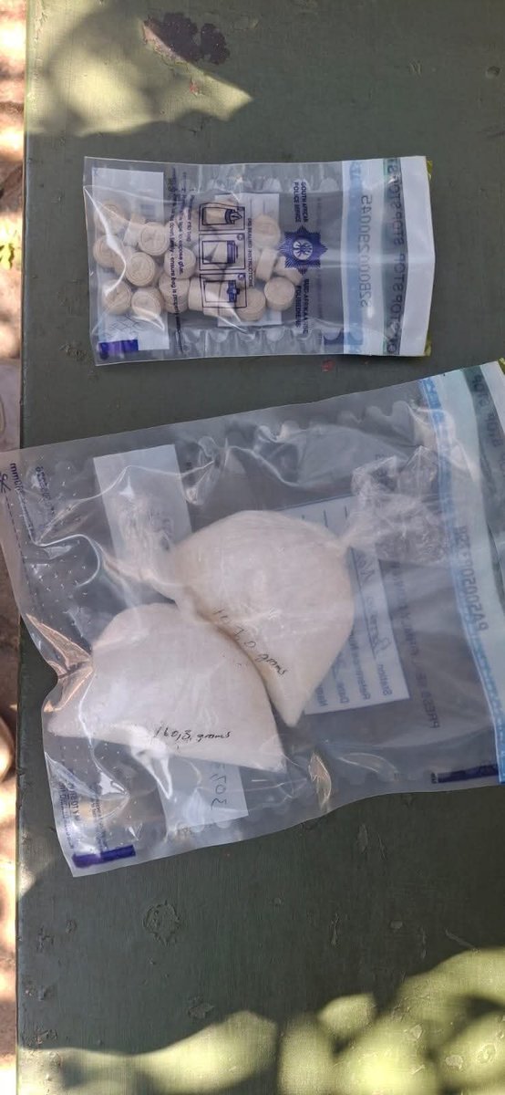 ZANewsFlash's tweet photo. PICS: A Nigerian national was yesterday arrested for drug dealing in Pretoria north. https://t.co/IyWELEwDUx