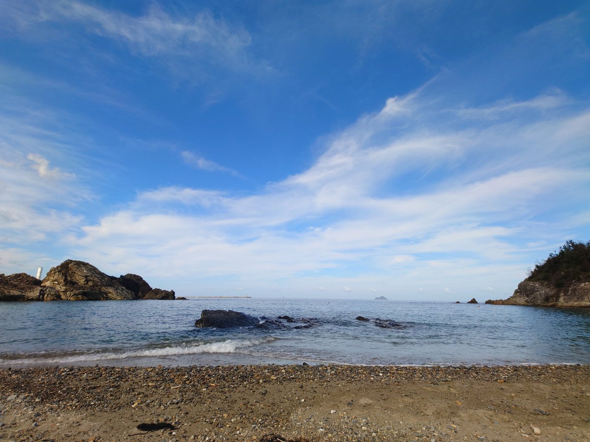 yoji3_421's tweet photo. 実家でしっかりリフレッシュしてきたから、明日からまたがんばる💪🏻
田舎もいいなぁ🌊 https://t.co/DViDTC6R0c