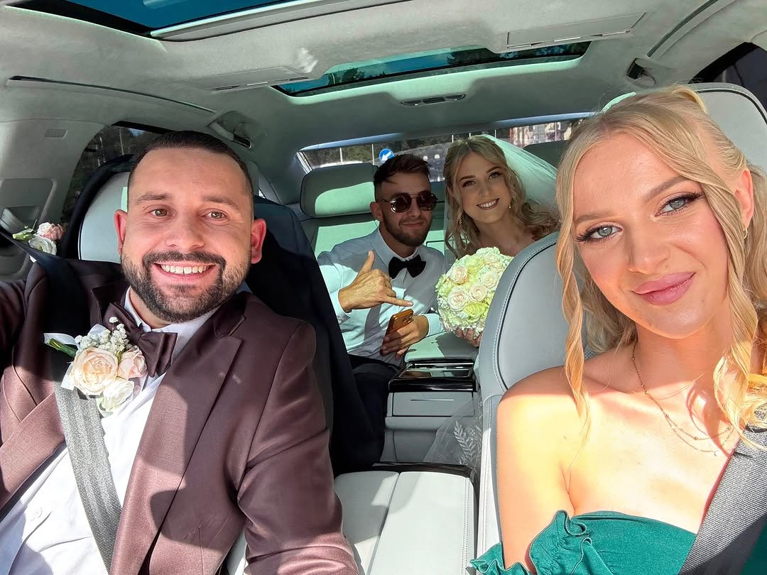 roguinhoslindao's tweet photo. Mamy ich w swoim życiu od zawsze ❤️Cieszę się,że mogli być obok nas w tak ważnym dniu ❤️ #friends #weeding #love #weedingtime https://t.co/92C5ZjJyDu