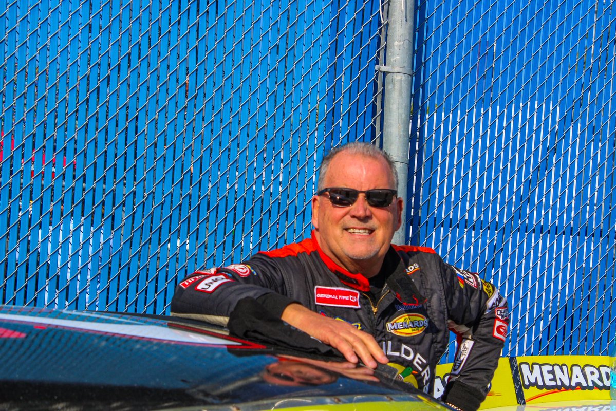 FdnyRacing's tweet photo. The Final Ride 🔜 

Bryan Dauzat will be behind the wheel for the No.28 FDNY Racing Chevrolet at Talladega Superspeedway in a couple weeks for the final time as he will retire from Truck Series competition after this race weekend. https://t.co/jqNYeD6Z8g