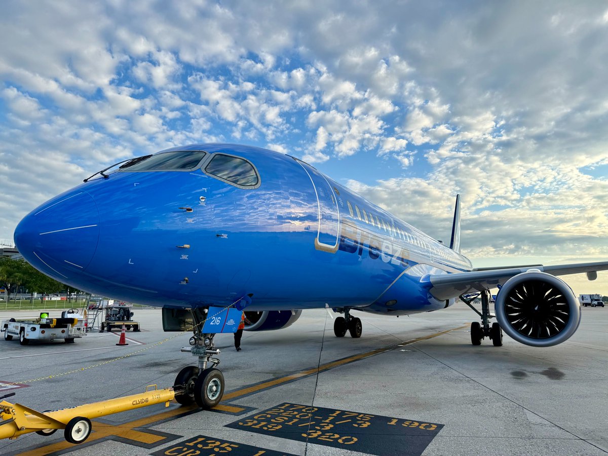 FlyTPA's tweet photo. FLIGHTS TO COSTA RICA BEGIN NEXT WEEK! 🥳 In case you haven't heard, @BreezeAirways will launch nonstop flights from TPA to San Jose on October 3! This will be our first nonstop route to Costa Rica in more than 25 years. ✈️

BOOK TODAY: https://t.co/iyOc625aud https://t.co/3bVX0M6tCi