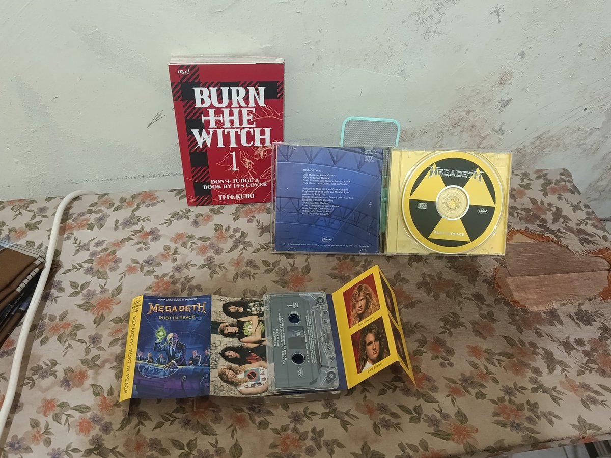 vladsyarif13's tweet photo. 36 Tahun Megadeth - Rust In Peace
24 September 1990 - 24 September 2026.
Album thash metal biru yang Megadeth :v
#megadeth
#thrashmetal
#heavymetal
#cd
#compactdisc https://t.co/6qXezrl5La
