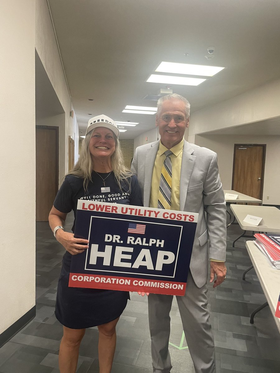 LaraGoodell's tweet photo. Candidate forum last night at Lake Havasu high school!
@davidroseaz @TPAction @HeapRalph67395 @andybiggs4az @votewarren https://t.co/e8IZPcVz18