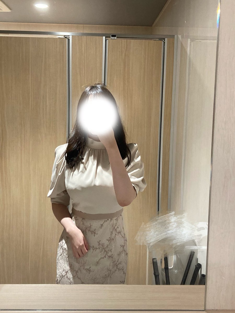 100senchan's tweet photo. 普段はまじめに会社員してます👩‍💼 https://t.co/1XZERhHqGA