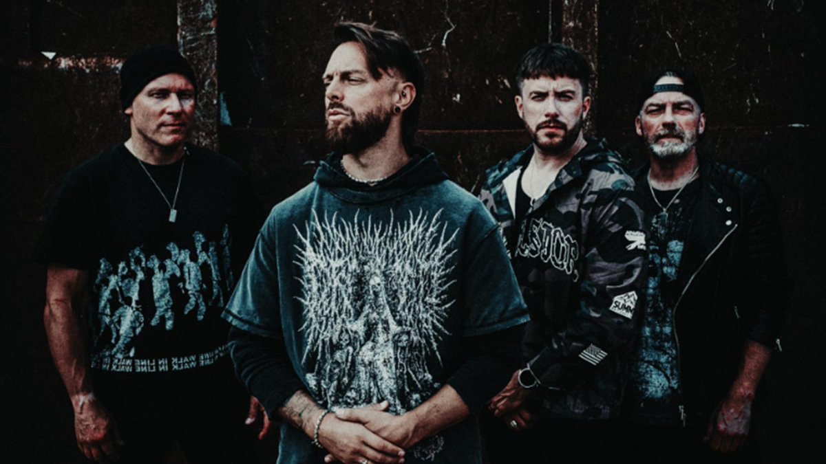 Revolvermag's tweet photo. 🖤BULLET FOR MY VALENTINE announce album with new song "Social Apocalypse"
https://t.co/XCcsQvkw8T https://t.co/se2WoiJnz0
