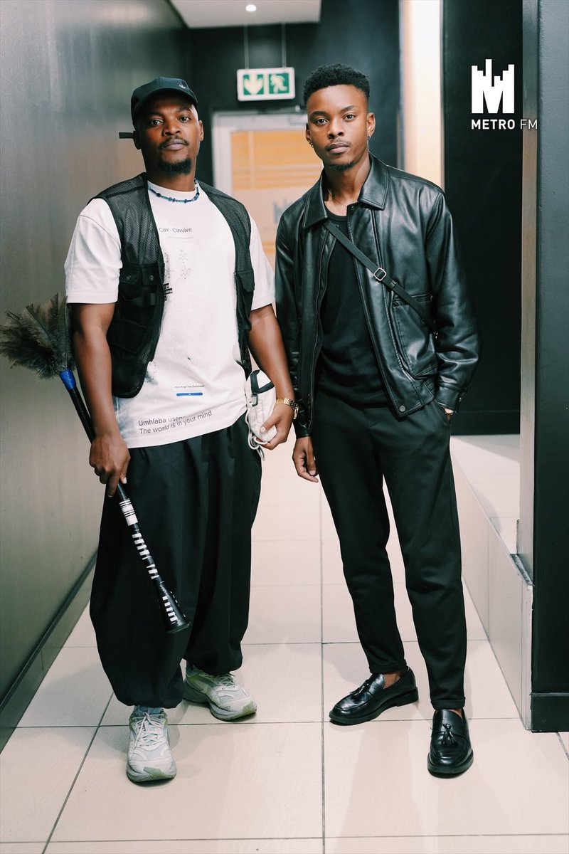 METROFMSA's tweet photo. #TheTouchDown 🎶🔥

Zulu culture is rich with history, language, tradition and storytelling — and Maskandi remains one of the powerful sounds keeping that heritage alive and passing it from one generation to the next. 🇿🇦🪕✨

We’re joined by Fanele Zulu and Craig Nobela, who share their deep love for Zulu culture and the soulful storytelling that makes Maskandi a true expression of our heritage. 🎙️