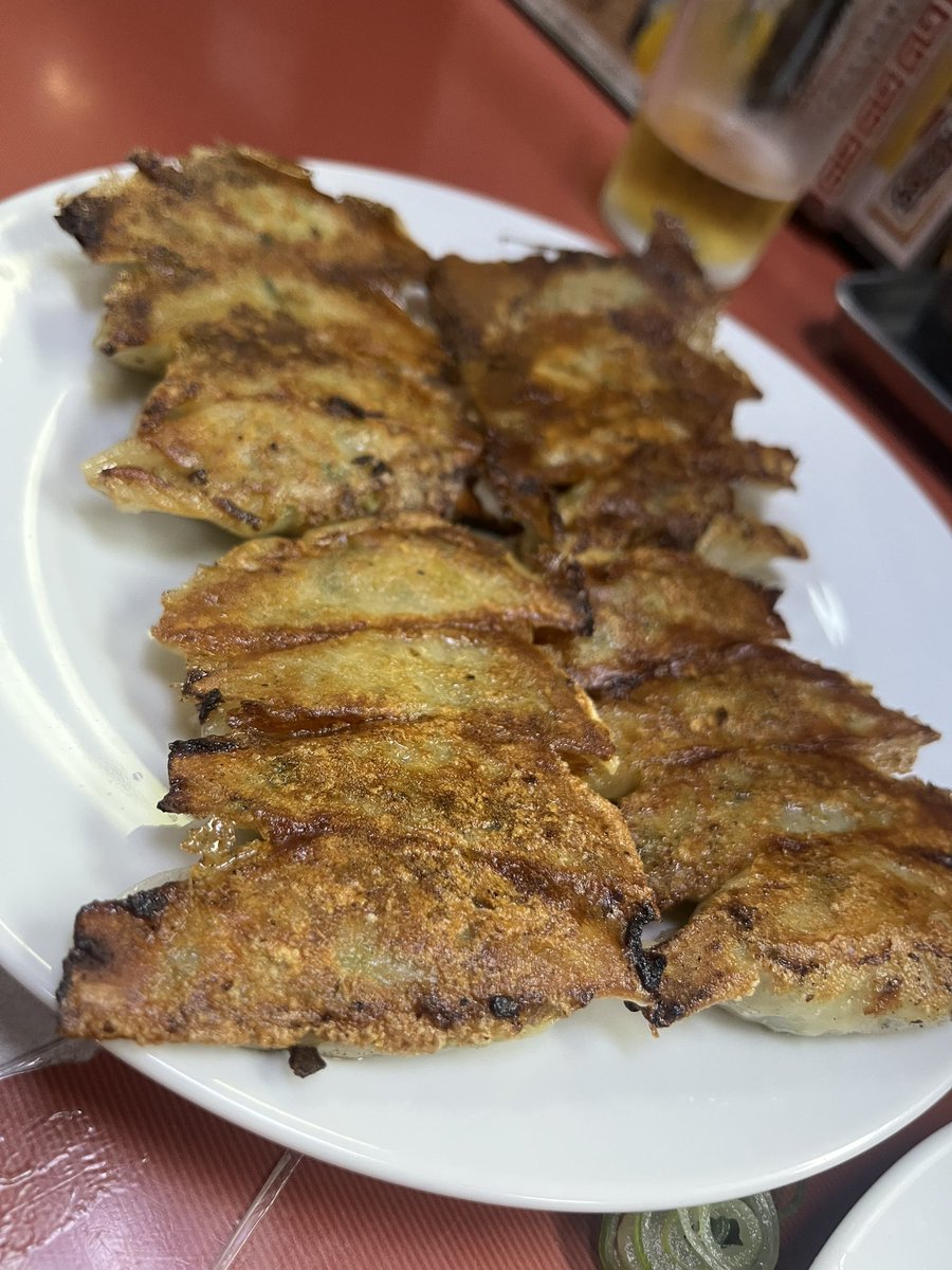 fl6v34's tweet photo. 1番大好き王餃子🥟
何食べても美味しくて嬉しくなる　特に焼き飯と餃子😌😌 https://t.co/SN2untXoO2