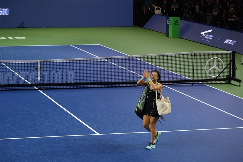 ABSCBNNews's tweet photo. Pinay tennis star Alex Eala exits the Center Court after losing to Russian Tatiana Prozorova in three sets, 6-4, 5-7, 3-6, at the 2026 Singapore Open. (📸: @jeffcanoy) https://t.co/YWcWeU12hY