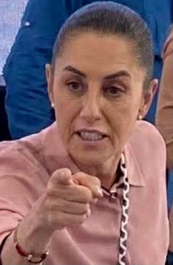 Lizgottik's tweet photo. Y te callas, 

¡MEME pase de dictadora!

NO A LA
#LeyMordaza 
NO A LA #LeyAntiMeme https://t.co/a3DeDLAh1e