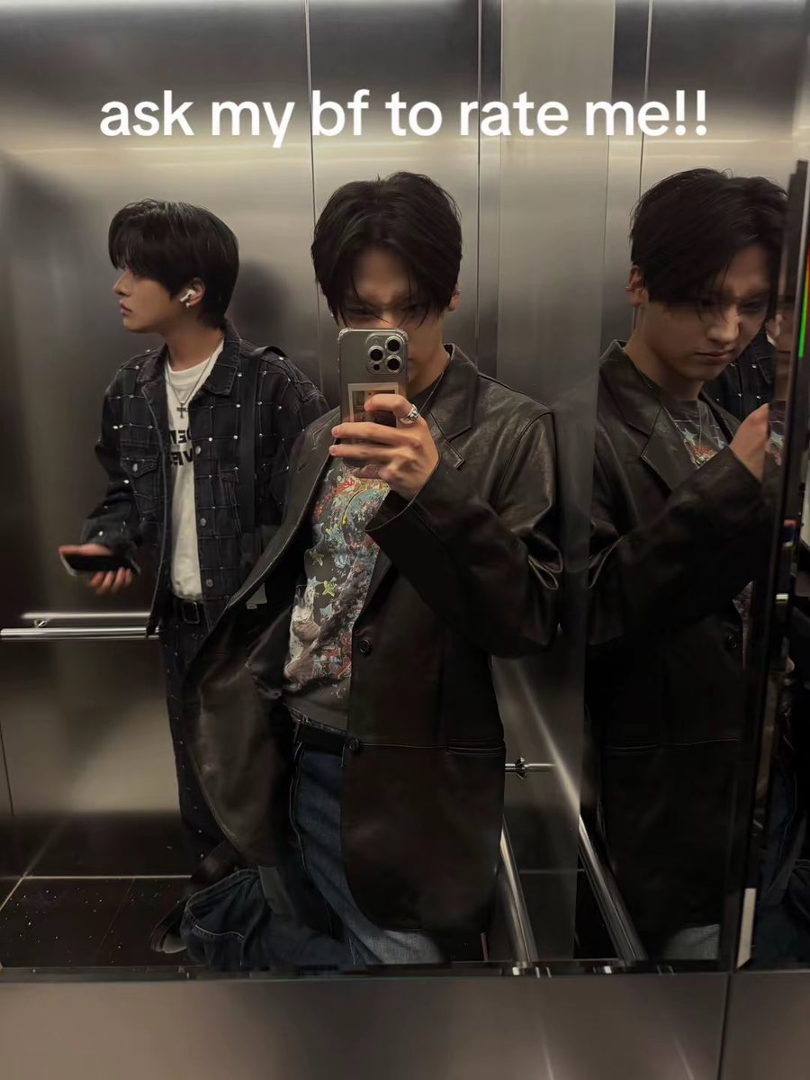 awonmor's tweet photo. what if, #leowon join the "ask my bf to rate me" trend!  🦦 (kinda late but oh well) https://t.co/0wM1SgJovp