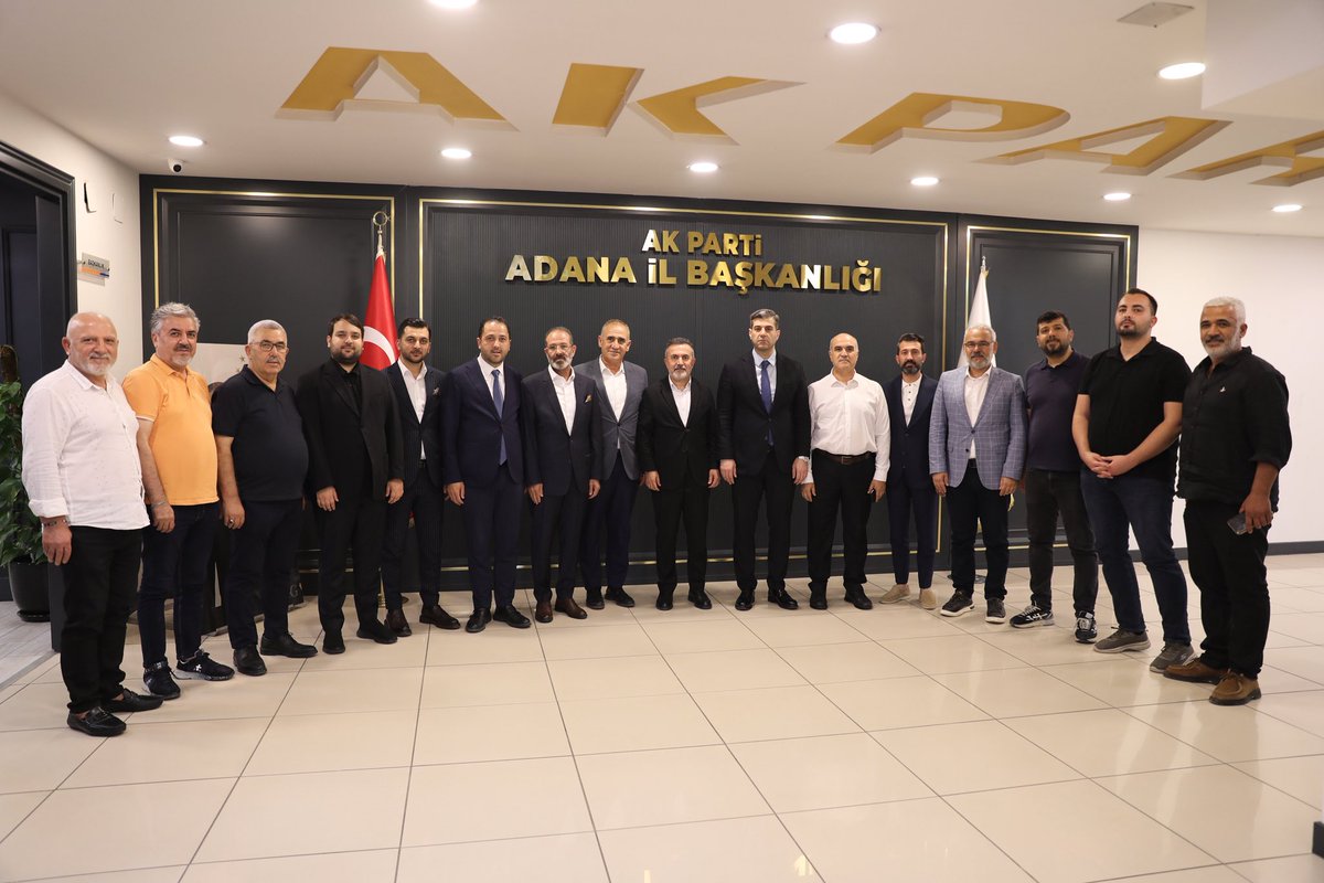 akpartiadanail's tweet photo. Önceki dönem İl Başkanımız Sayın Tamer Dağlı’yı İl Başkanlığımızda ağırladık.

Nazik ziyareti ve kıymetli sohbeti için kendisine teşekkür ediyoruz.

@omerrcelik
@abuyukgumus @yahyacelik_ @ozmehmetemin @avmustafaozkan
@KaramikSunay
@abdullahdogru01 @farukaytek https://t.co/qgU9DdnwW7