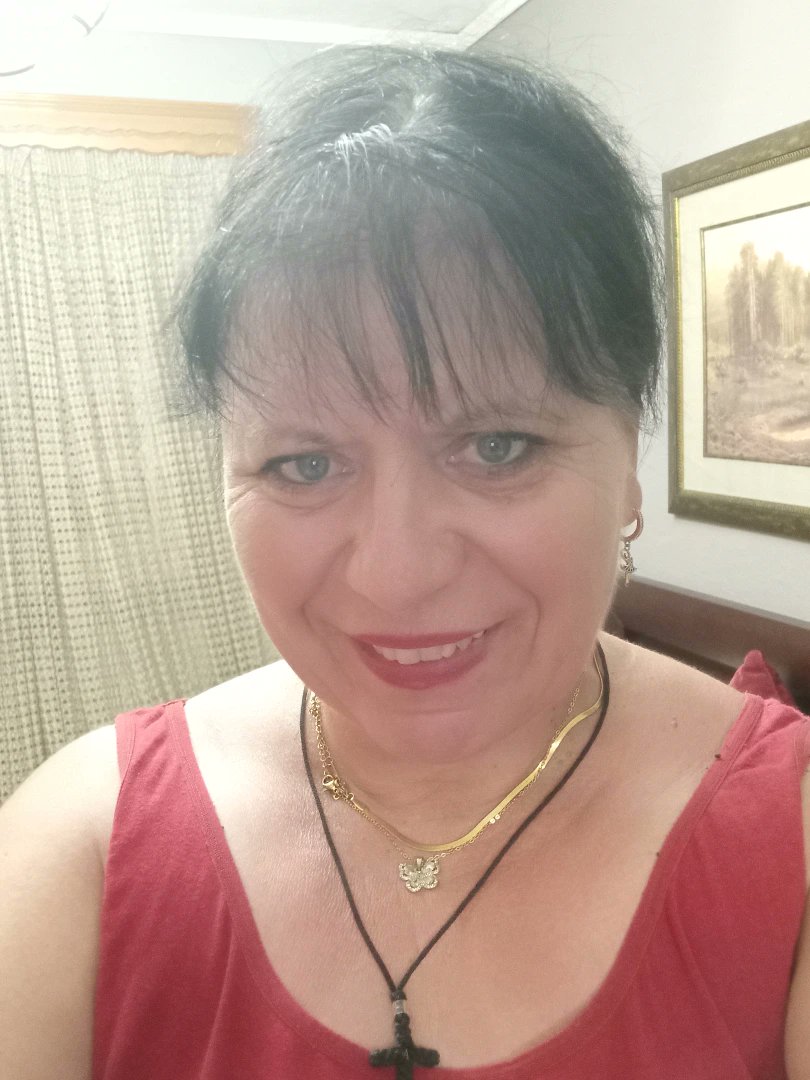 GabrielaGlodea's tweet photo. Fuck me like you own this old body https://t.co/Oj9K4zASpS https://t.co/Ym5zXlcVlF