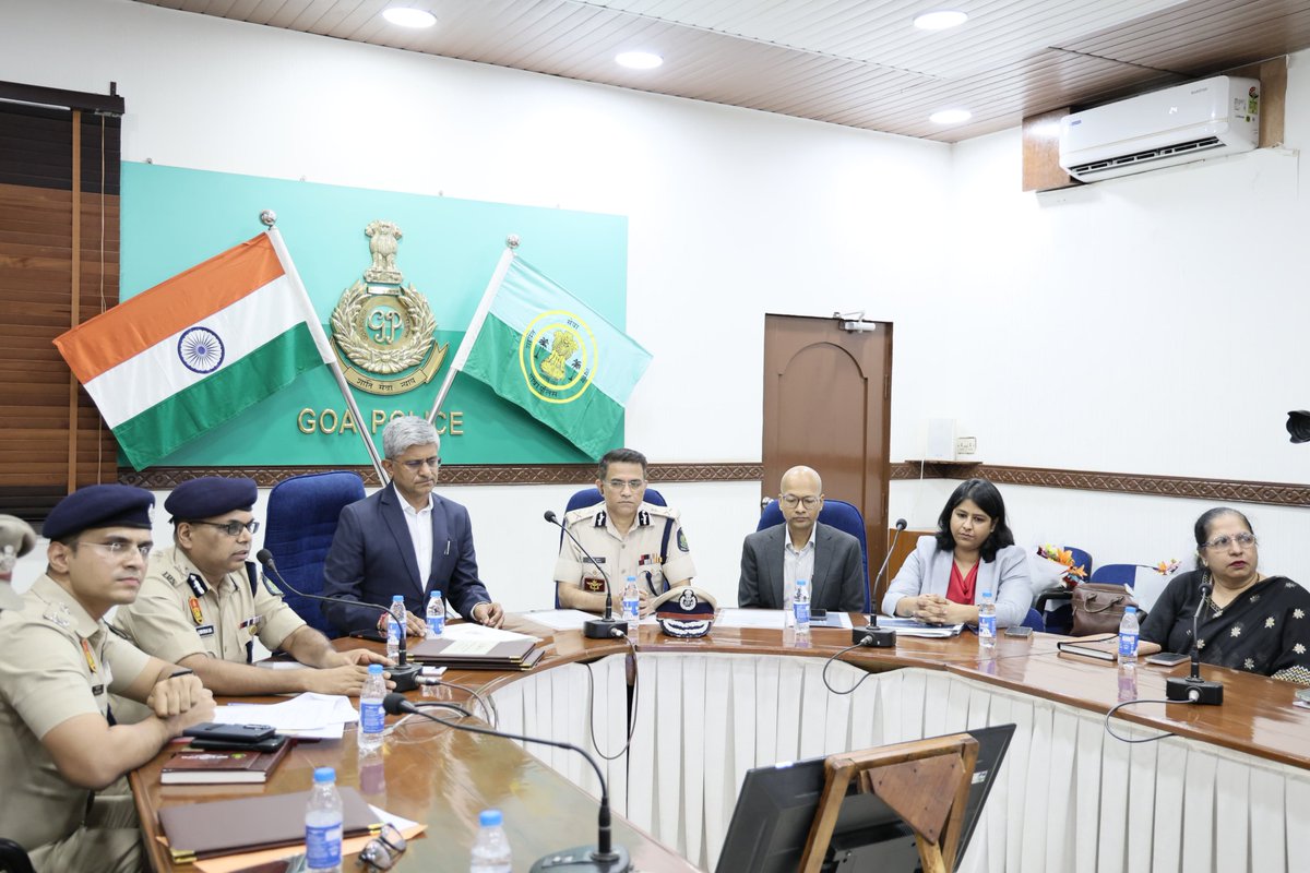 Goa_Police's tweet photo. Goa Police signs MoU with BPR&D, MHA for implementation of the One Year Action Plan on Beat Level Policing, as recommended in the DGsP/IGsP Conference 2025.

The objective is to build a beat policing model that is citizen-centric, tech-driven and outcome oriented.

Taking forward the Hon’ble UHM’s priority of a service-oriented, responsive police force and the Hon’ble CM’s vision for a modern Goa Police.