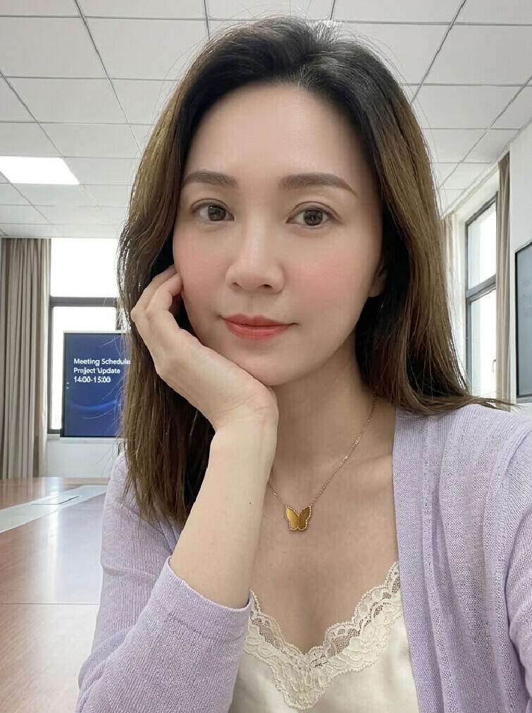 utbst's tweet photo. 你们晚上在X上面都是看什么的，像我这种35的老阿姨还有人喜欢看嘛 https://t.co/kXt6NZb6rZ
