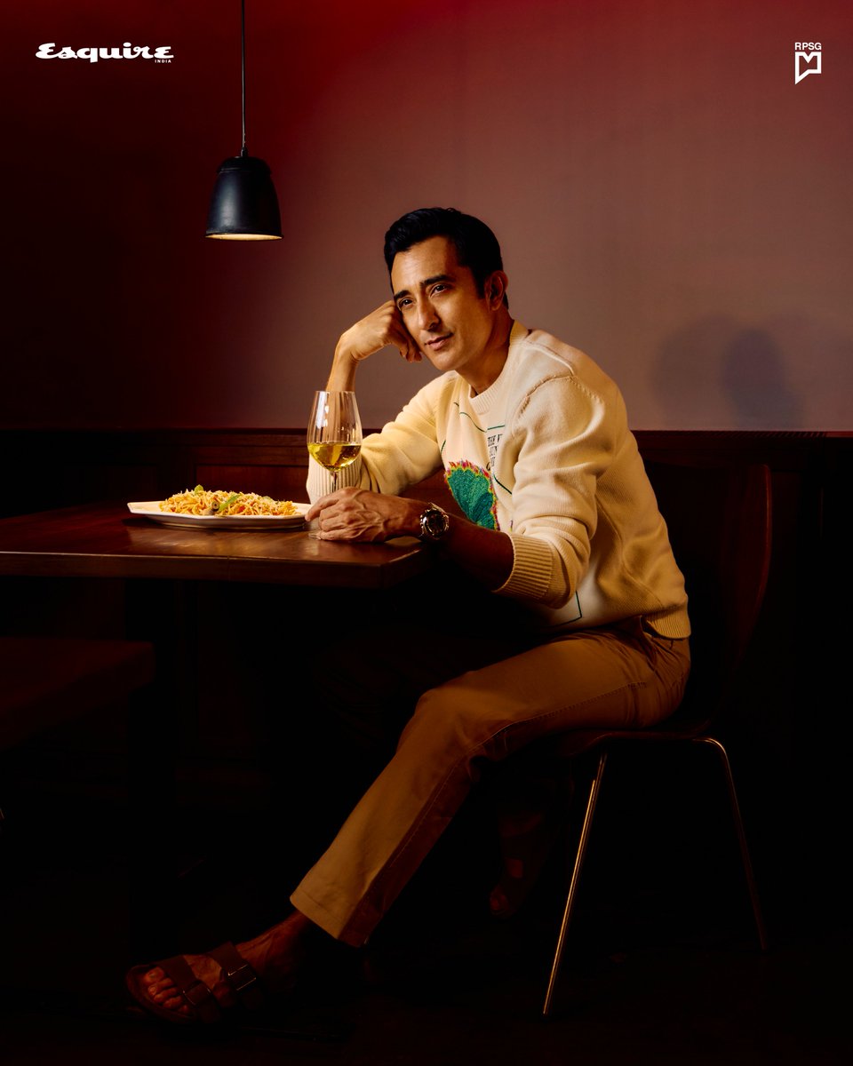 esquire_india's tweet photo. #RahulKhanna has little patience for “philistinism”, the habit of dismissing enthusiasm as embarrassing. As he puts it, “You needn’t be fashionable, nor even particularly stylish, but you should care enough to try.”

Read more: https://t.co/mc1izGTQbh https://t.co/df1igA3Esx