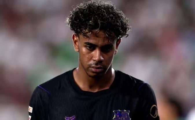 Mario___RM's tweet photo. - 3 goles en la Champions League 2025/26 sin contar penaltis y eliminado en Cuartos de Final.
- 1 gol y 0 asistencias en todo el Mundial.
- 0 goles en los partidos de Liga vs Real Madrid y Atlético de Madrid.

Si esto es ser el mejor jugador del mundo, este deporte se acabó. https://t.co/Unrg3dPQUs