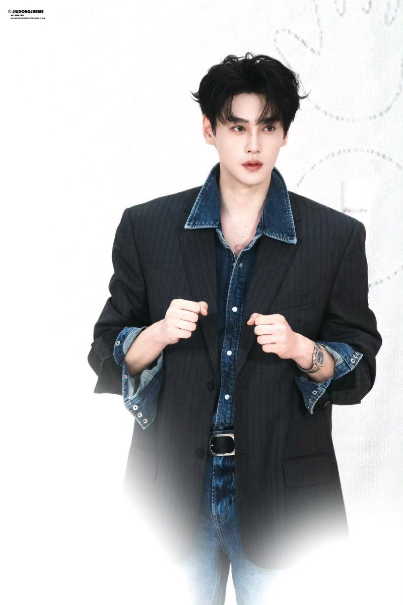 txning__'s tweet photo. 아웅 예뽀 🫪 https://t.co/PRL7rjo7yw