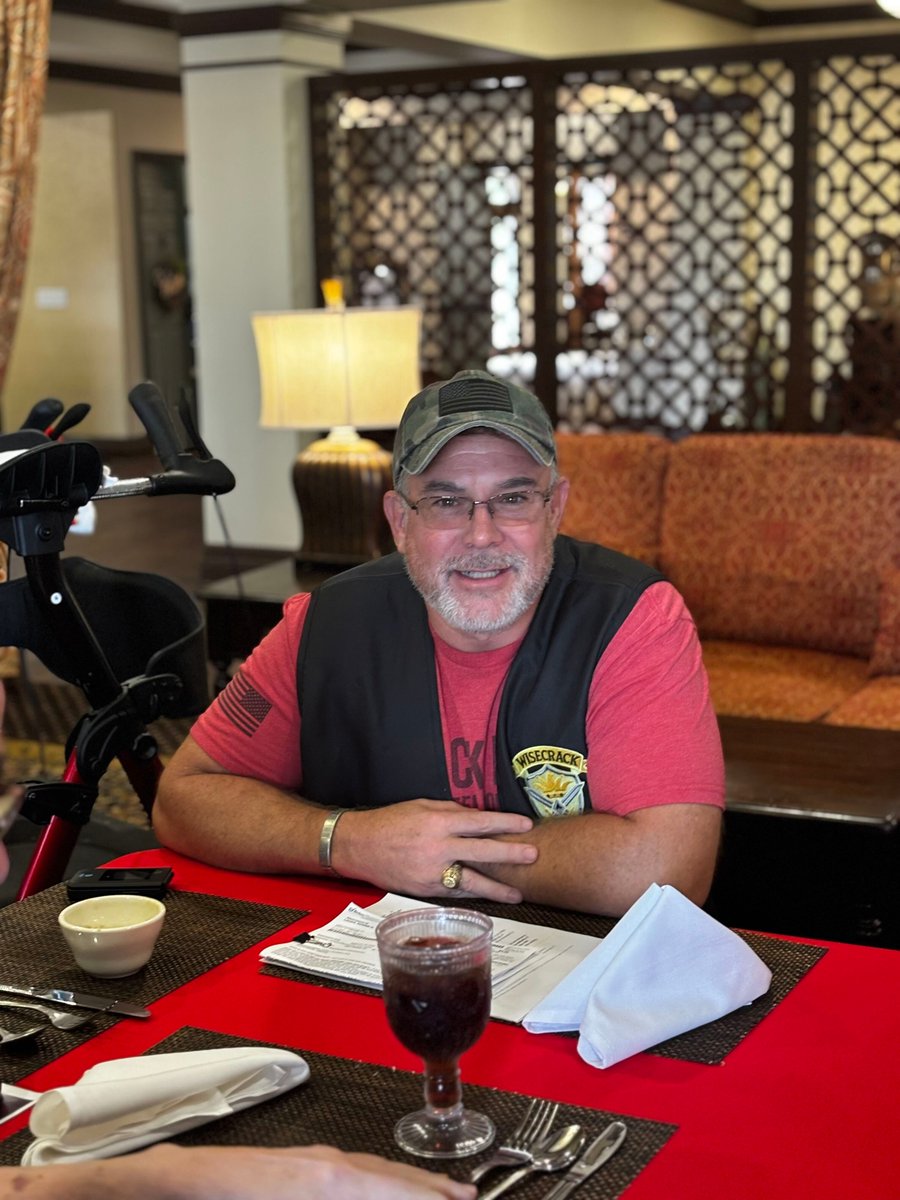 WiseCrackWS's tweet photo. Our inaugural visit to Spring Creek Village was a success! 🇺🇸

Great lunch, better company, plenty of stories &amp; laughs with their veterans—and they've already invited the Wisecrack Warriors back.

We can't wait!

Vets visiting vets. That's what it's all about! 

#VetVisits https://t.co/csA7sjMt7t