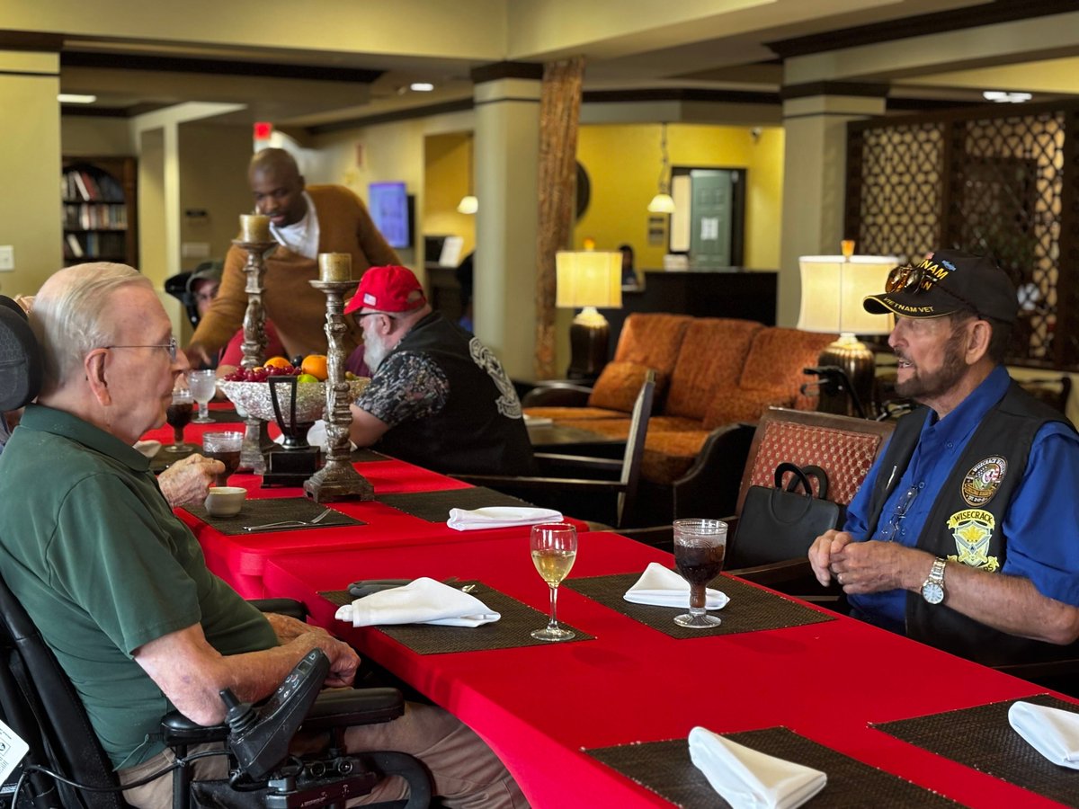 WiseCrackWS's tweet photo. Our inaugural visit to Spring Creek Village was a success! 🇺🇸

Great lunch, better company, plenty of stories &amp; laughs with their veterans—and they've already invited the Wisecrack Warriors back.

We can't wait!

Vets visiting vets. That's what it's all about! 

#VetVisits https://t.co/csA7sjMt7t