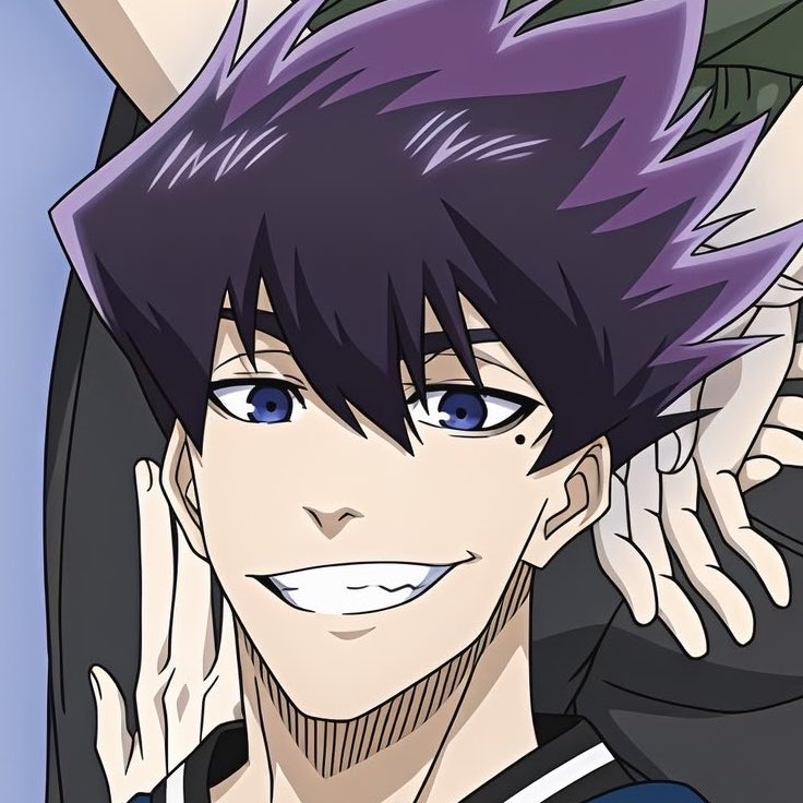 K4NAAAA's tweet photo. Karasu’s big ass smirk TERRifies me https://t.co/TPNHaMHA7J