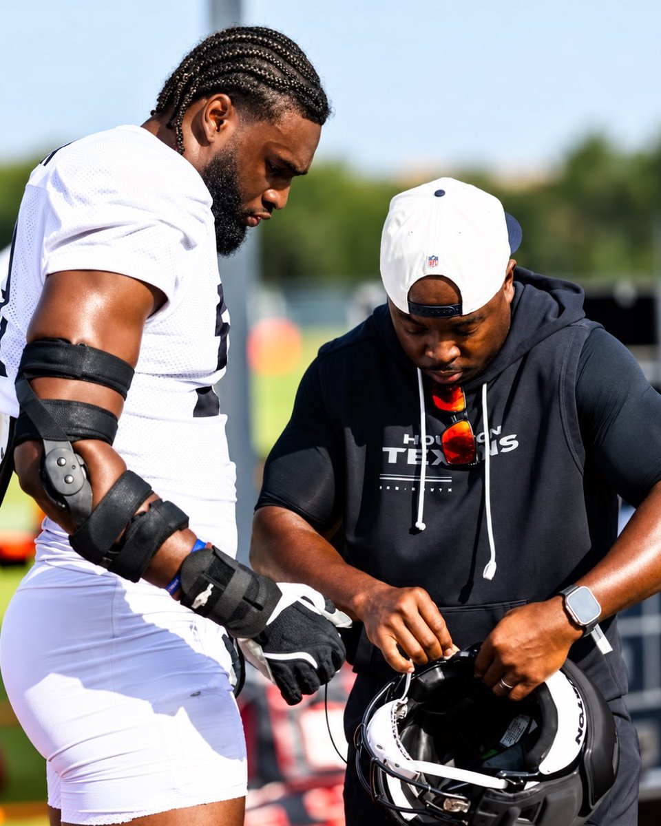 WSISports's tweet photo. The work behind the scenes is what keeps athletes ready when it matters most.

For U.S. Equipment Manager Week, we’re highlighting Darwin Beecham Jr. and the work he puts in every day behind the scenes.

From preparation and organization to making sure athletes have what they need on game day, it’s people like Darwin who help keep a program moving.

From all of us at WSI Sports, thank you, Darwin, for the dedication and hard work you bring to your athletes and program every day.

Who should we highlight next?

#WSISports #USEquipmentManagerWeek #EquipmentManagerWeek #EquipmentManagers #TeamBehindTheTeam