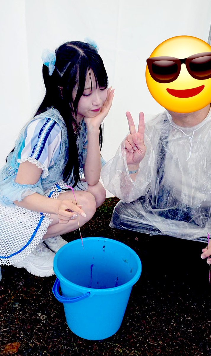 isao_premier's tweet photo. 今年の夏も
ゆゆちゃんと線香花火でしめくくれた☺
沖縄🌺夏フェス🎶そして生誕祭🎂⚓
今年の夏も沢山の思い出をありがとう💙🫧
#YUYU #ゆゆちゃん
#MAGICALSPEC
#マジスペ #アイドル
#SPARK2026 https://t.co/J2B8tjYUXG